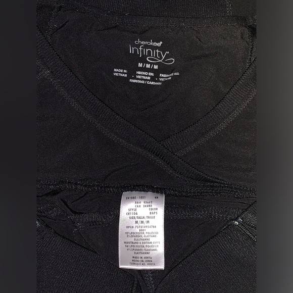 5 sets of used scrubs - Picture 16 of 16